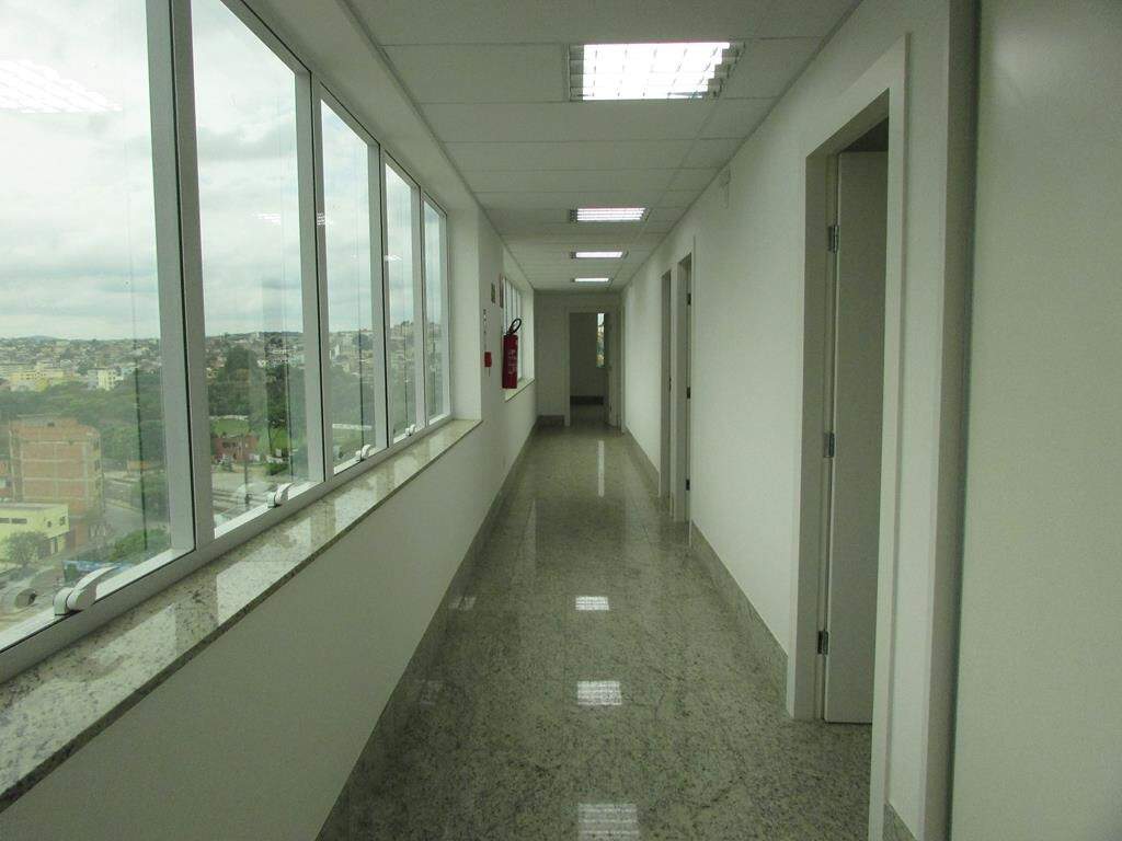 Sala à venda no Centro: Sala à venda, Centro - Divinópolis/MG